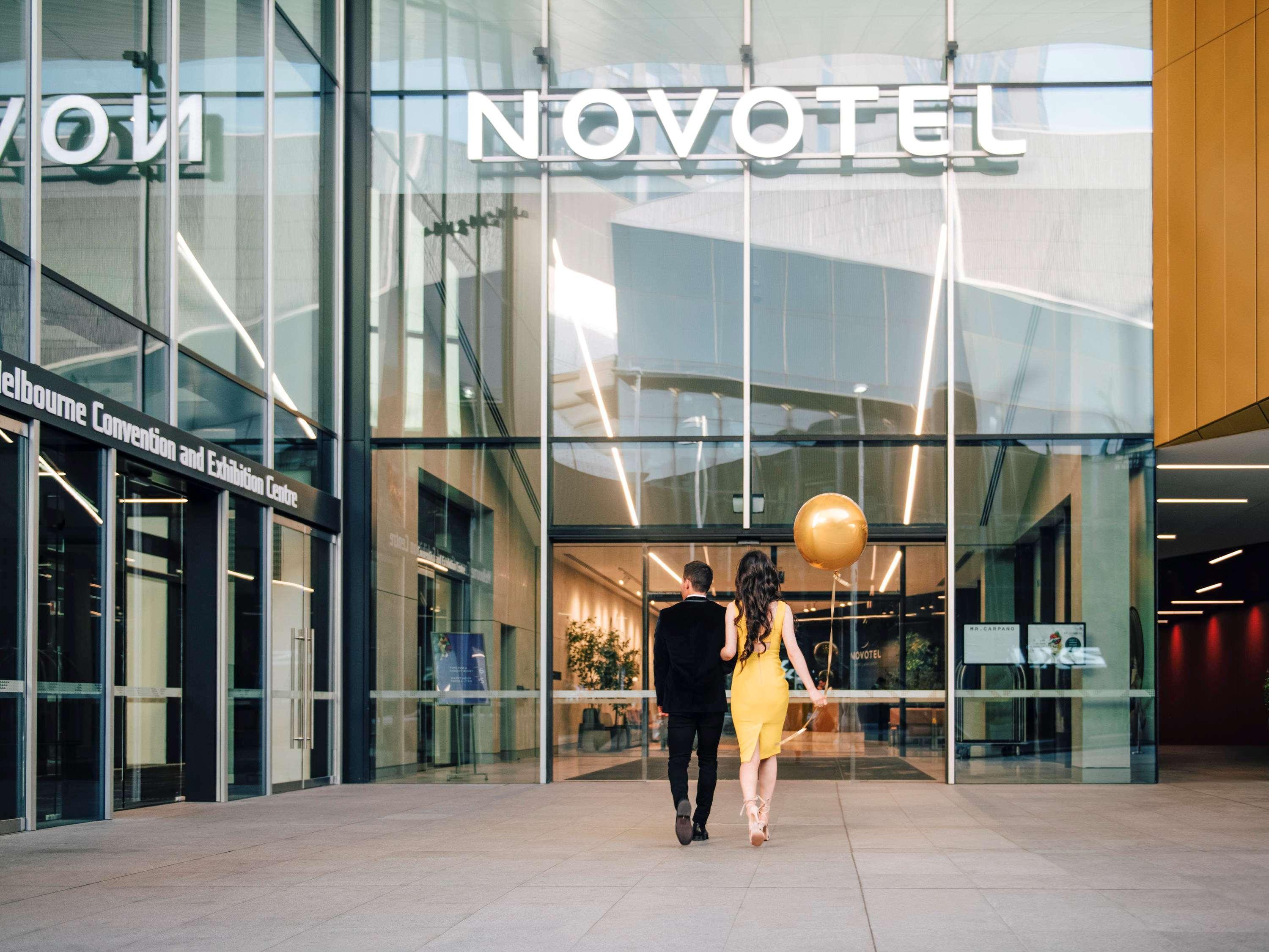 Novotel Melbourne South Wharf Exteriör bild