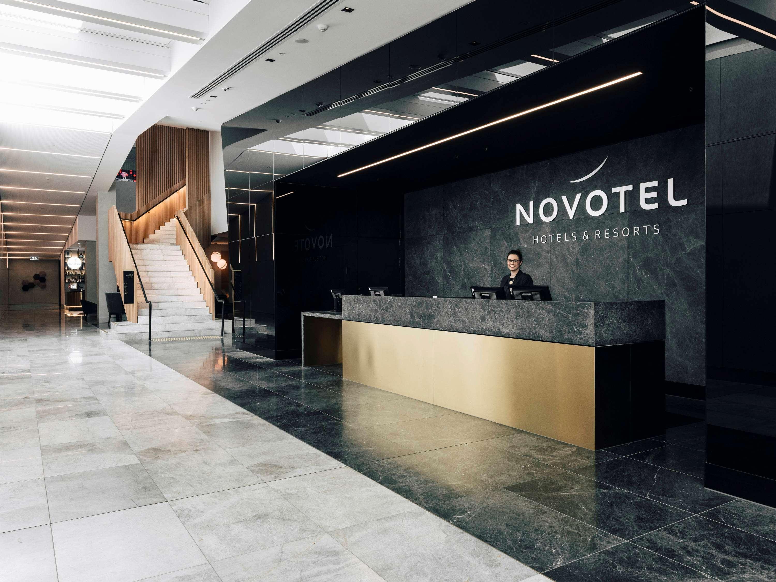 Novotel Melbourne South Wharf Exteriör bild